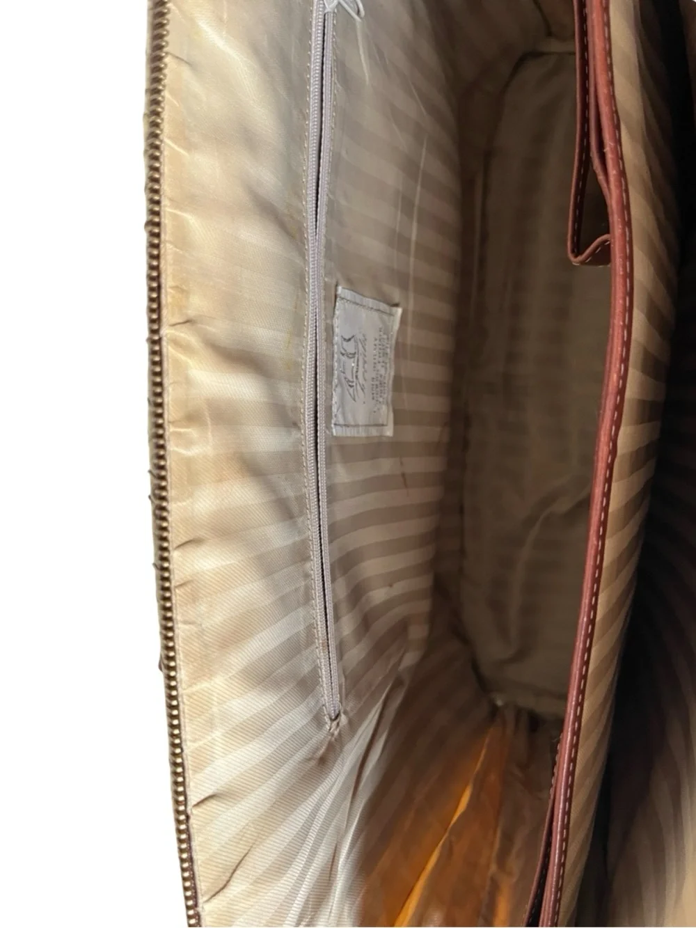 This Terrida rare vintage leather shoulder tote